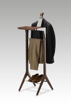The Classical Valet Stand